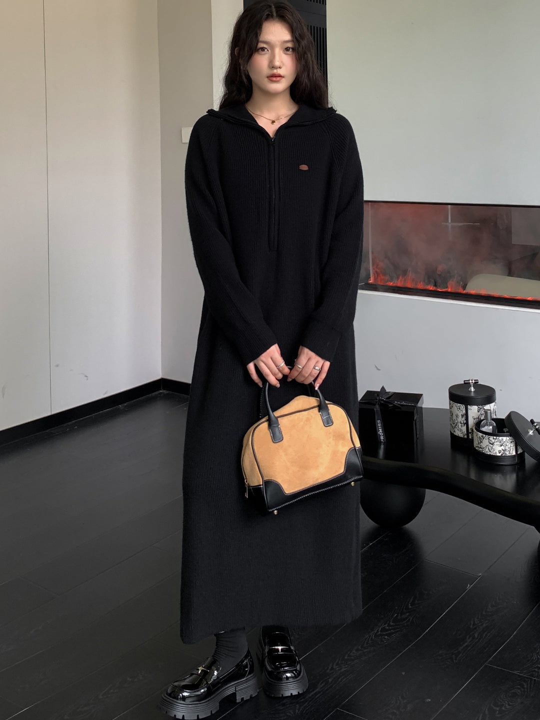 Damen Geripptes Kapuzen-Strickmaxikleid mit halbem Reißverschluss und weitem Fall Drune