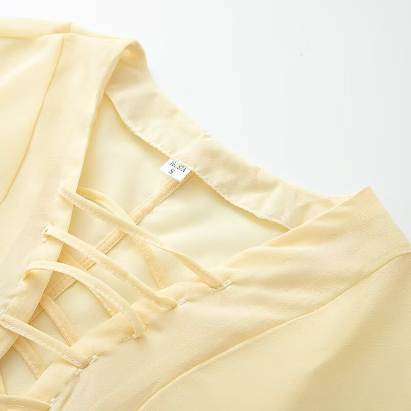 Damen Bluse mit elegantem Schnürdetail und weiten Ärmeln Drune