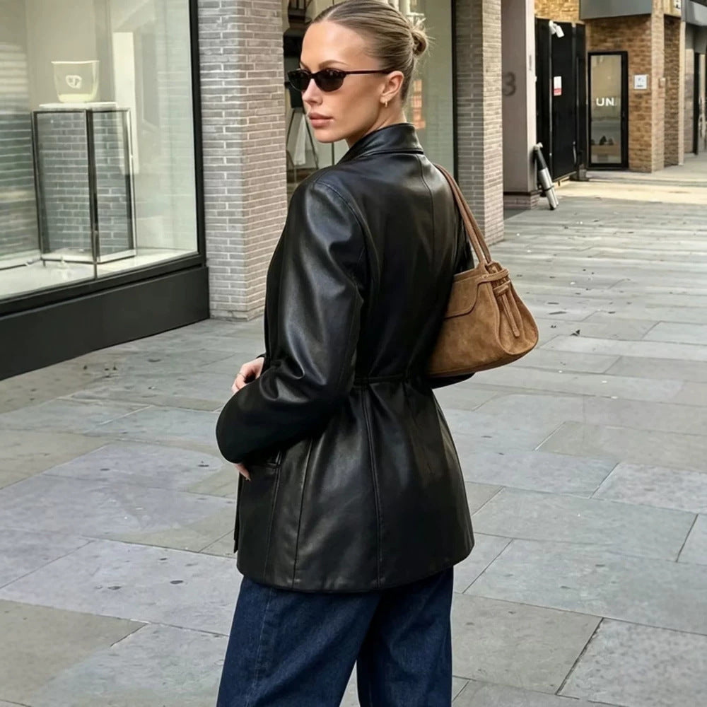 Damen Taillierter Wickelblazer aus Lederimitat mit ausgestelltem Saum Drune