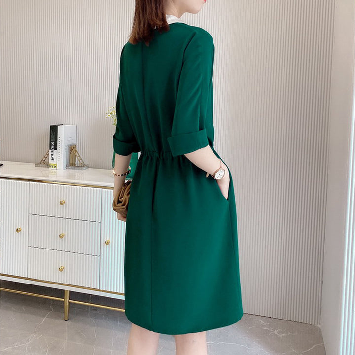 Damen Lässiges Midi-Kleid mit kontrastierendem Kragen Drune
