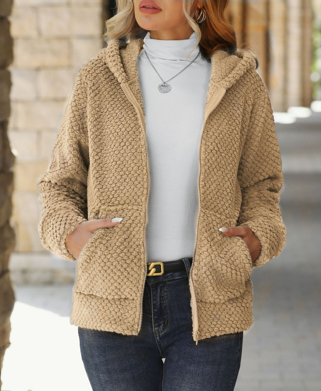 Damen Plüschige Fleecejacke mit Hoodie und Taschen Drune