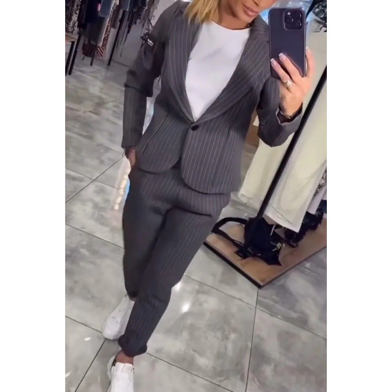 Damen Elegantes business-casual Anzug-Set mit feinen Streifen und modernem Schnitt Drune