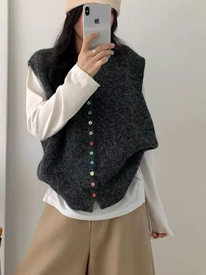 Damen Strickweste mit bunten Knopfdetails und modernem Schnitt Drune