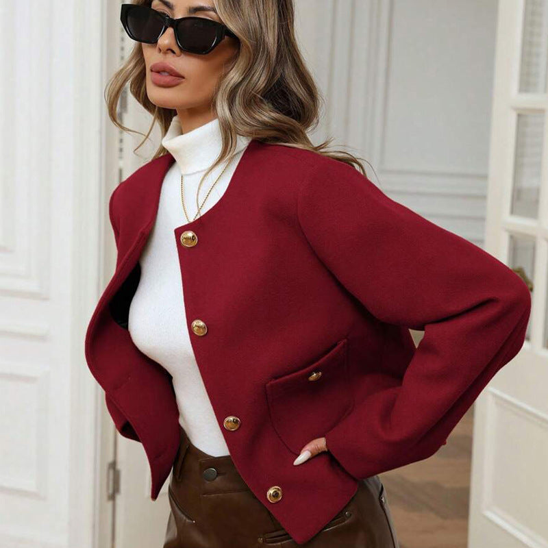 Damen Kurze Blazerjacke mit praktischen Taschen und goldenen Knöpfen Drune