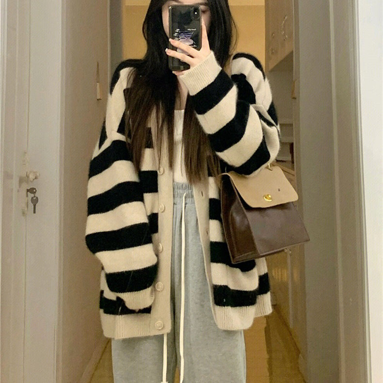 Damen Oversized Strickjacke mit breiten Streifen und praktischen Taschen Drune