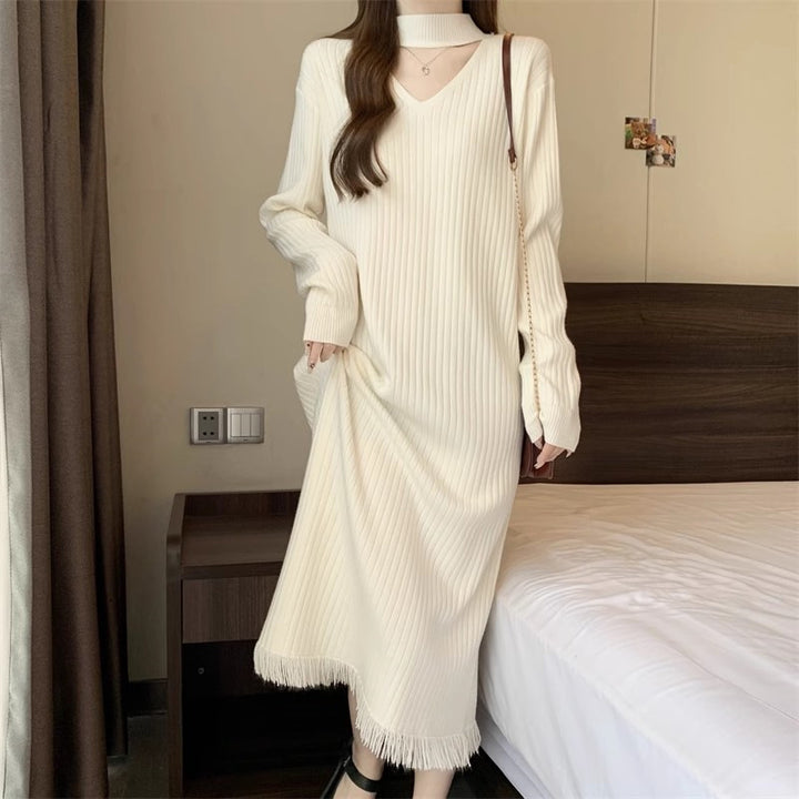 Damen Strickkleid mit V-Ausschnitt und Fransen Drune