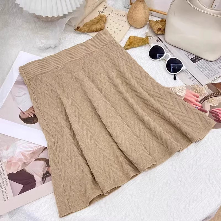 Damen Plissierter Strickrock mit Zopfmuster Drune