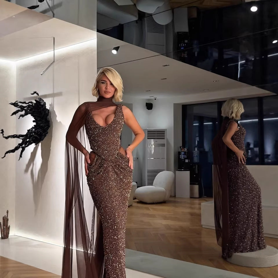 Damen Glamouröses Abendkleid mit funkelnden Pailletten und dramatischem Chiffonüberwurf Drune