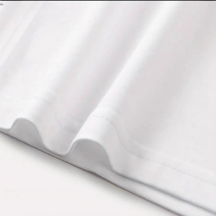 Damen T-Shirt mit künstlerischem Bienenmotiv und lässigem Schriftzug Drune