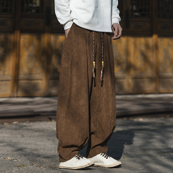 Herren Weit geschnittene Kordhose mit Tunnelzug, Bundfalten und Relaxed-Fit Drune