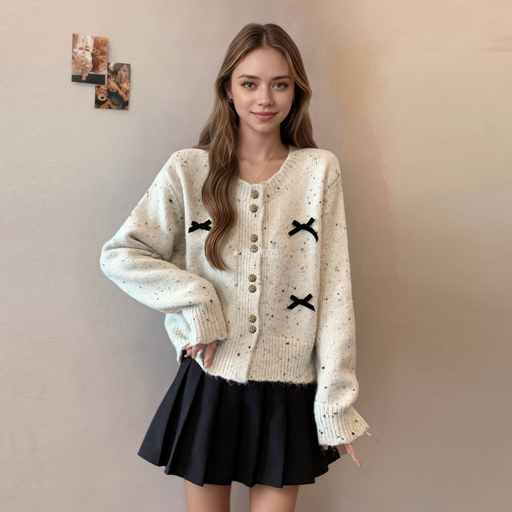 Damen Strickjacke mit dekorativer Knopfleiste und Schleifenakzenten Drune