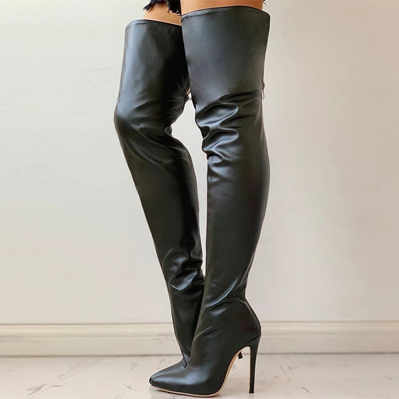 Drune | Overknee Stiefel mit Goldenem Absatz und Reißverschlussdetail
