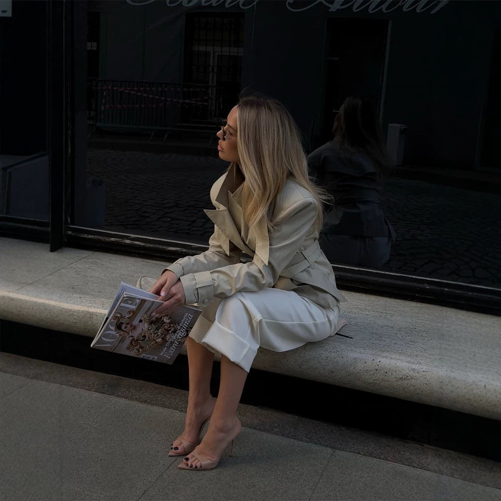 Damen Kurzer taillierter Trenchcoat mit Bindegürtel und sculpted-Shoulder Silhouette Drune