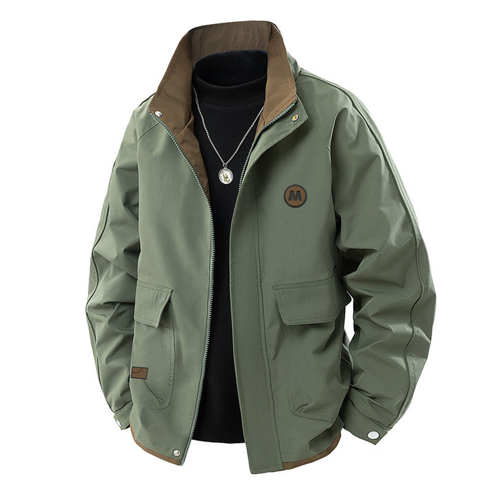 Herren Kurz geschnittene Softshell‑Utility‑Jacke mit Stehkragen und Pattentaschen Drune