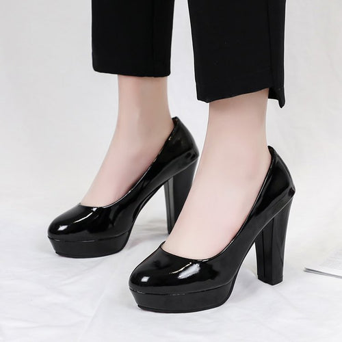 Damen Plateau-Pumps mit elegantem Hochglanz und bequemem Fußbett Drune