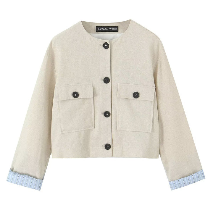 Damen nan kurze Boxy-Jacke mit rundem Ausschnitt, aufgesetzten Pattentaschen und gestreiften Manschetten Drune