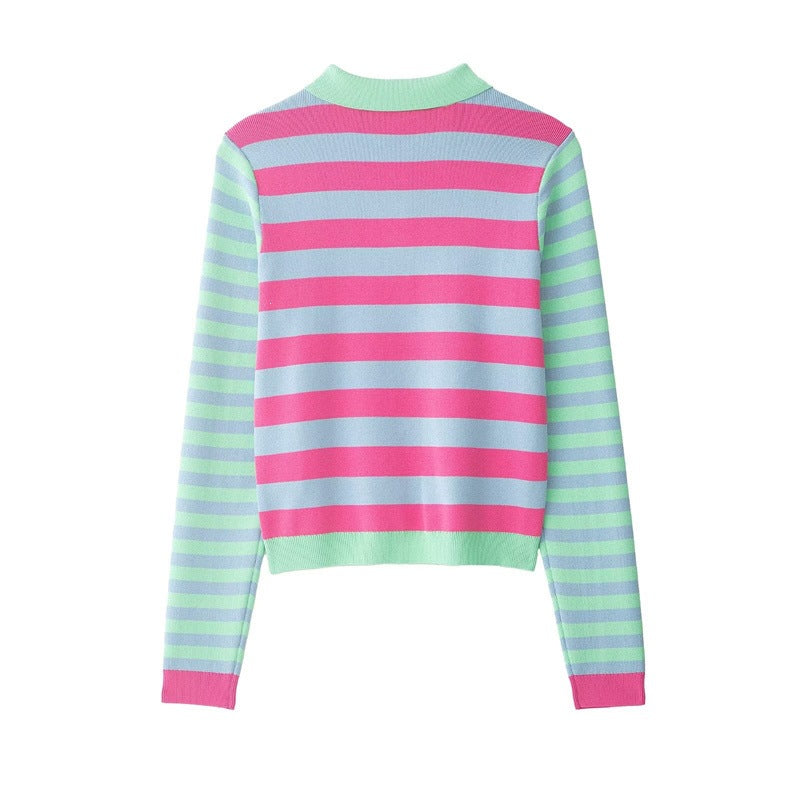 Damen Gestreifte Kurzstrickjacke mit Polokragen, kontrastierender Knopfleiste und Rippbündchen Drune