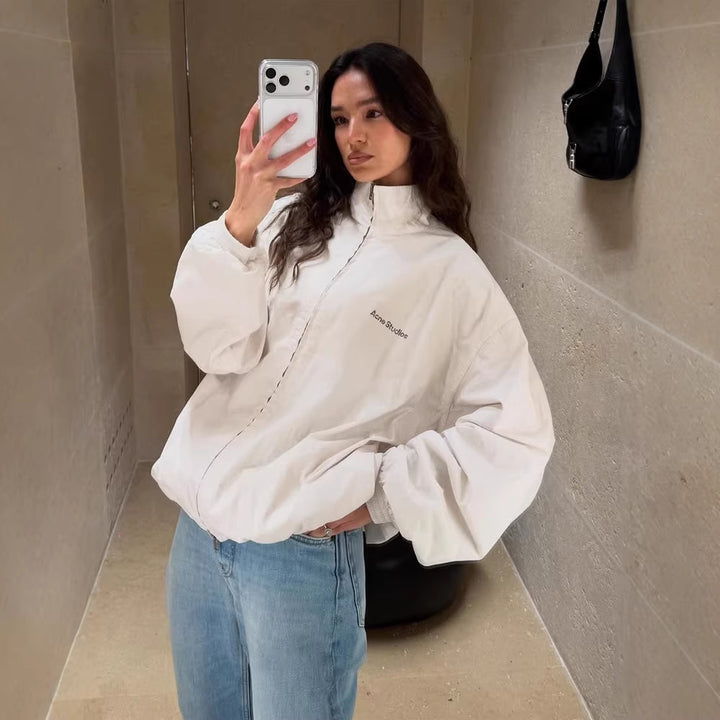 Damen Gepolsterte Boxy‑Jacke im Cropped‑Cut mit Stehkragen und verdeckter Verschlussleiste Drune