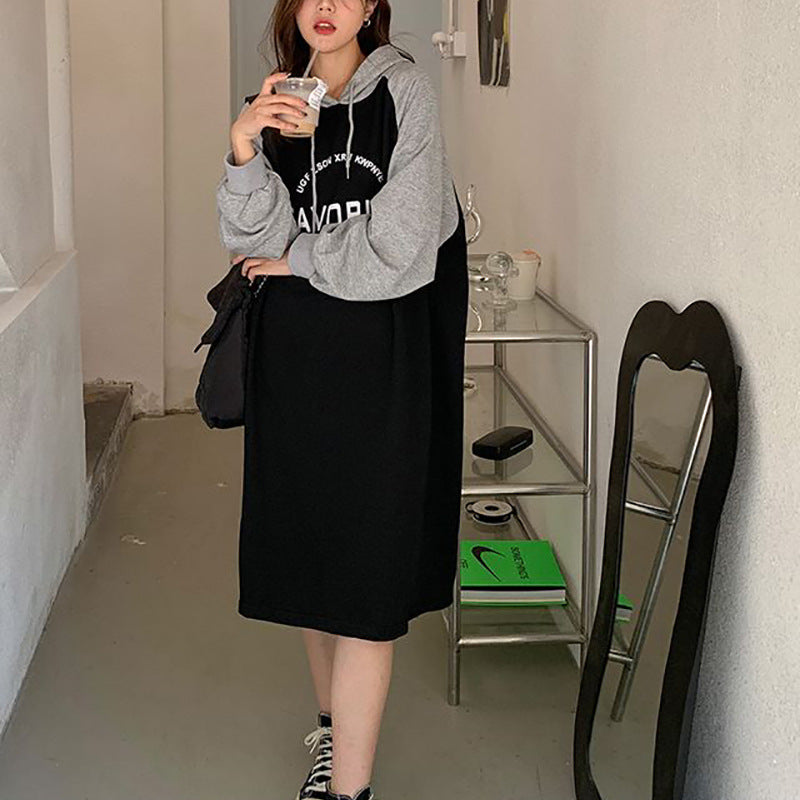 Damen Hoodie-Kleid im lässigen Oversized-Stil mit grafischem Druck und seitlichen Eingrifftaschen Drune
