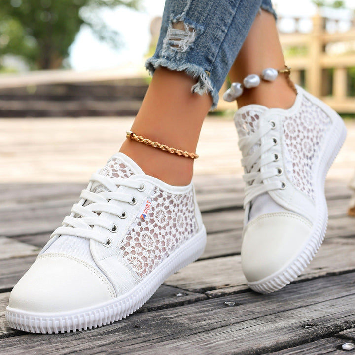 Damen Sneakers mit floraler Spitze und leichter Sohle Drune