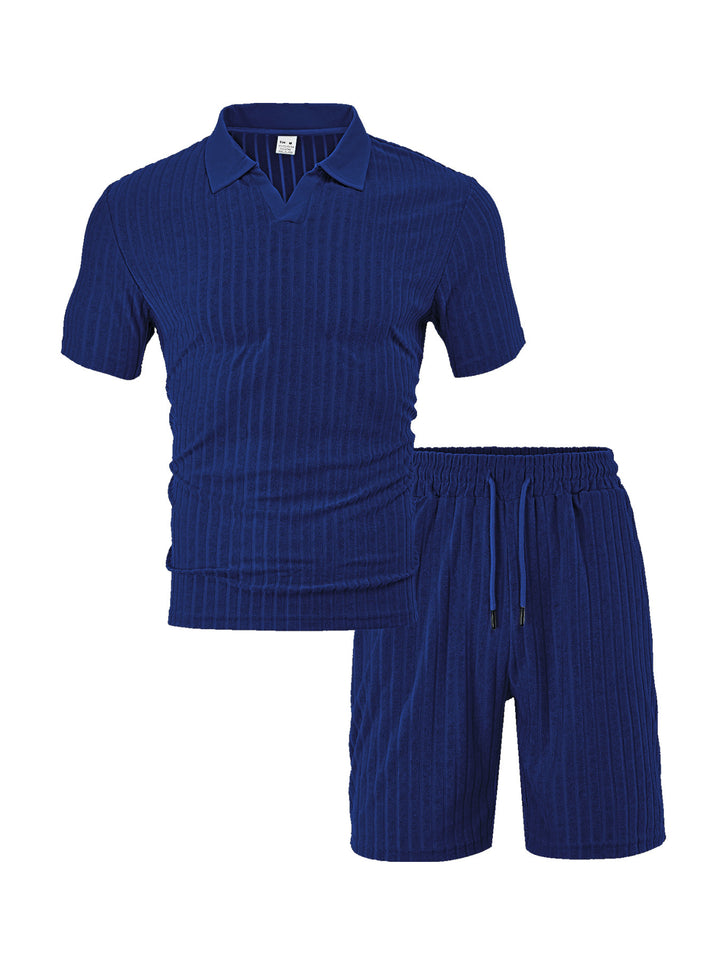 Herren nan Strick-Lounge-Ensemble mit Polokragen V‑Einsatz und Tunnelzug-Bermudas Drune