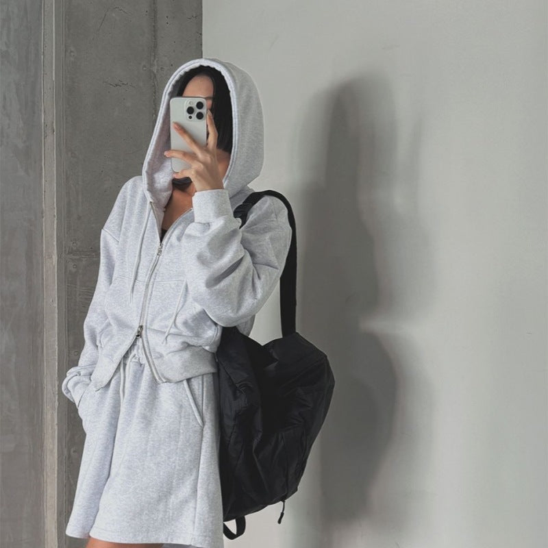Damen sportliches Loungewear-Set mit Kapuzenjacke und Shorts Drune
