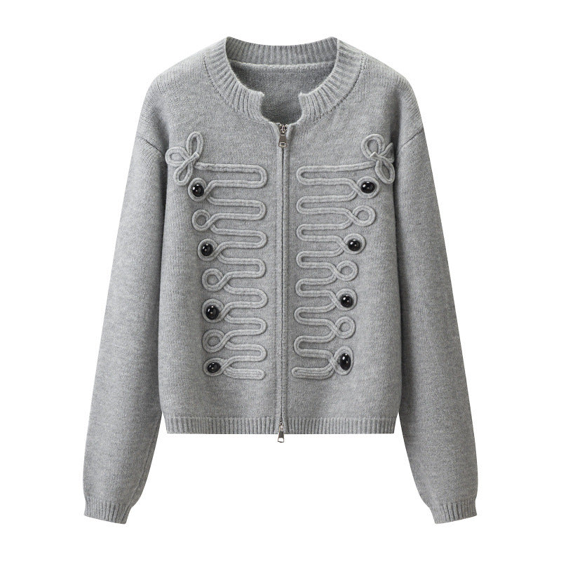 Damen Kurz geschnittene Strickjacke mit dekorativen Kordelapplikationen und Zwei-Wege‑Reißverschluss Drune