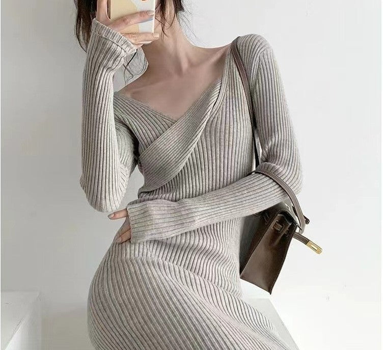 Damen Strickkleid mit elegantem Off-Shoulder Design und feiner Rippstruktur Drune