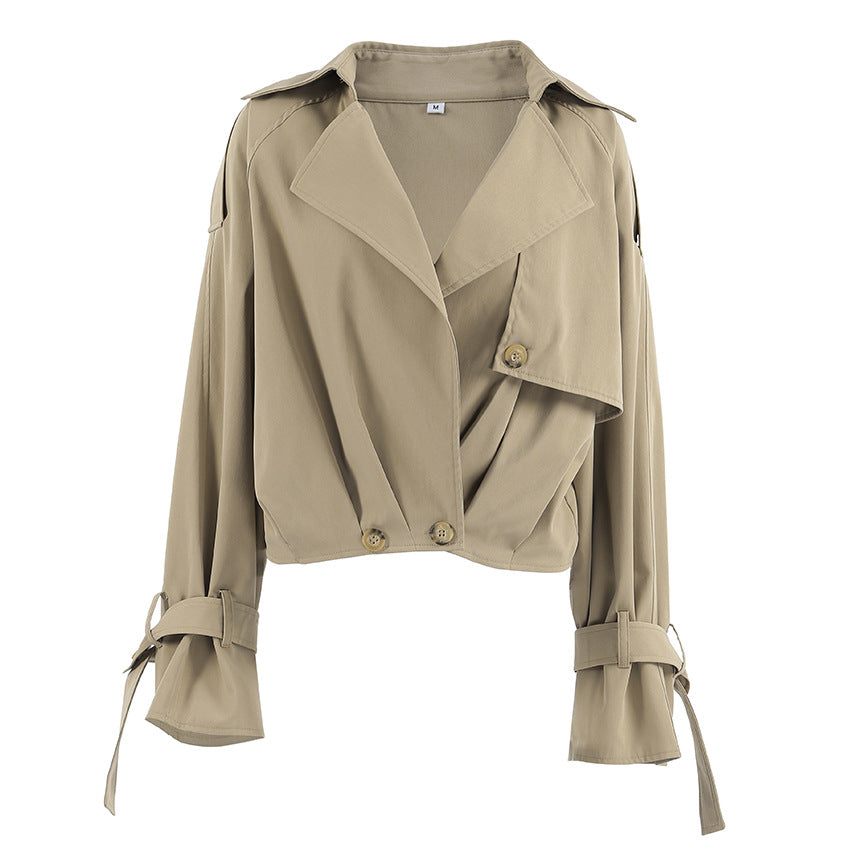 Damen modische Kurzjacke im minimalistischen Design mit lässigem Schnitt und praktischen Details Drune