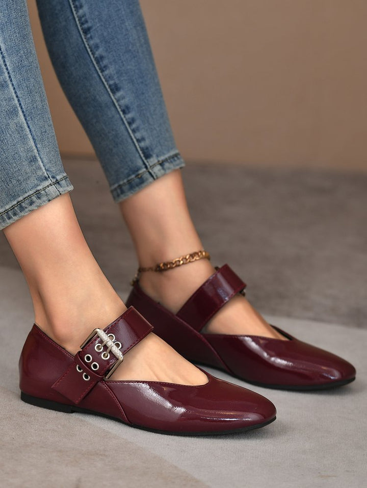 Damen nan klassische Mary-Jane Ballerina mit verstellbarem Schnallenriemen spitze Vorderkappe und weicher Komfortsohle Drune