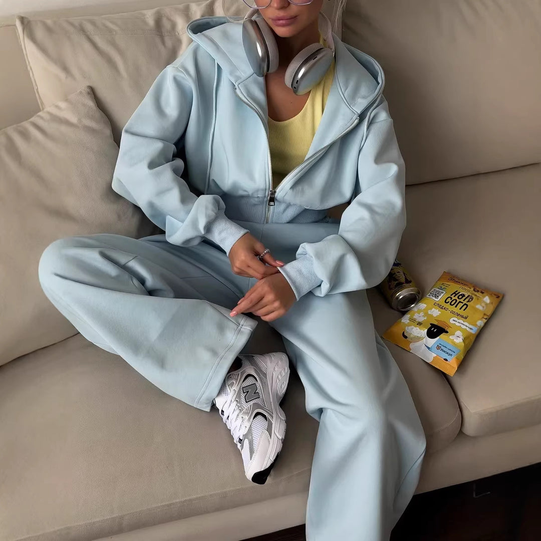 Damen gekürztes Reißverschluss-Hoodie mit Kapuze und hochgeschnittene Relax-Jogginghose mit elastischem Bund Drune