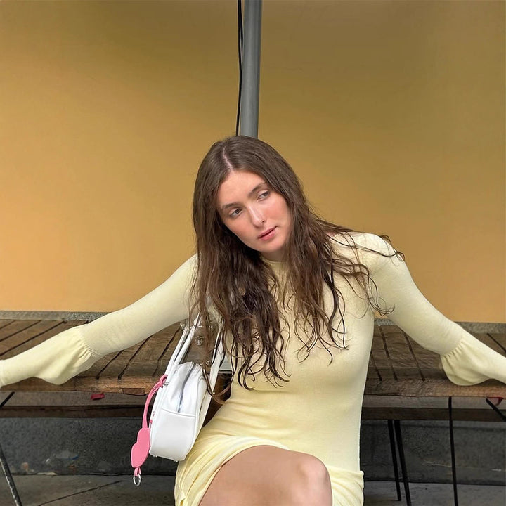 Damen Figurbetontes gerafftes Minikleid mit langen Trompetenärmeln Drune