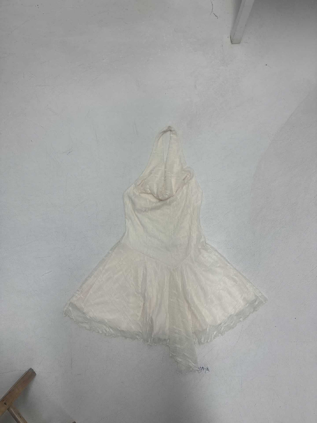 Damen Chiffon-Kleid mit trägerlosem Design und schwingendem Rock Drune