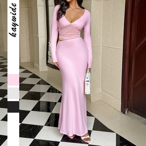 Damen nan tailliertes Maxikleid mit tiefem V‑Ausschnitt, seitlichem Cut‑Out und figurbetonter Stretch‑Silhouette Drune