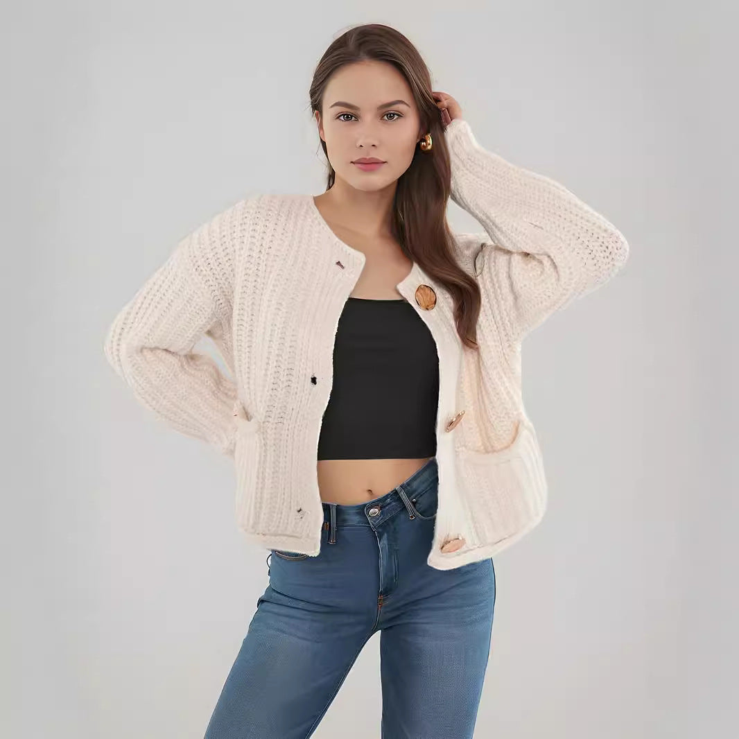 Damen kuschelige Strickjacke mit großen Knöpfen und aufgesetzten Taschen Drune