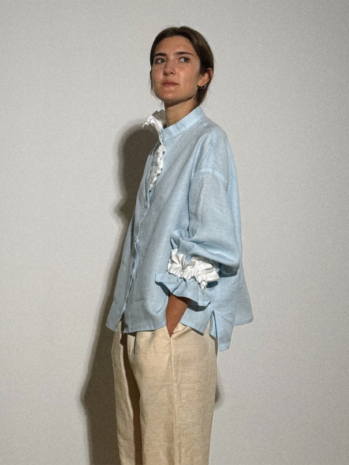 Damen Leichte Leinenbluse mit Stehkragen, oversizeder Silhouette und gerafften Manschetten Drune