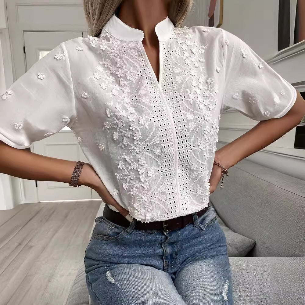 Damen Bluse mit floralen Stickereien und Knopfleiste Drune