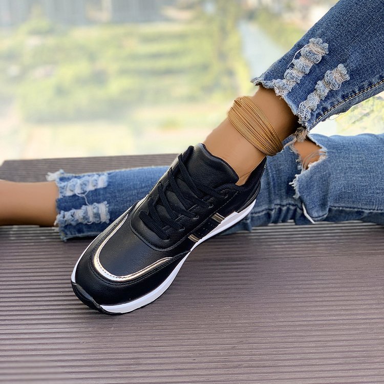 Damen Wedgesneaker mit mittelhohem Plateau, gepolstertem Komfortschaft und elastischem Seiteneinsatz Drune