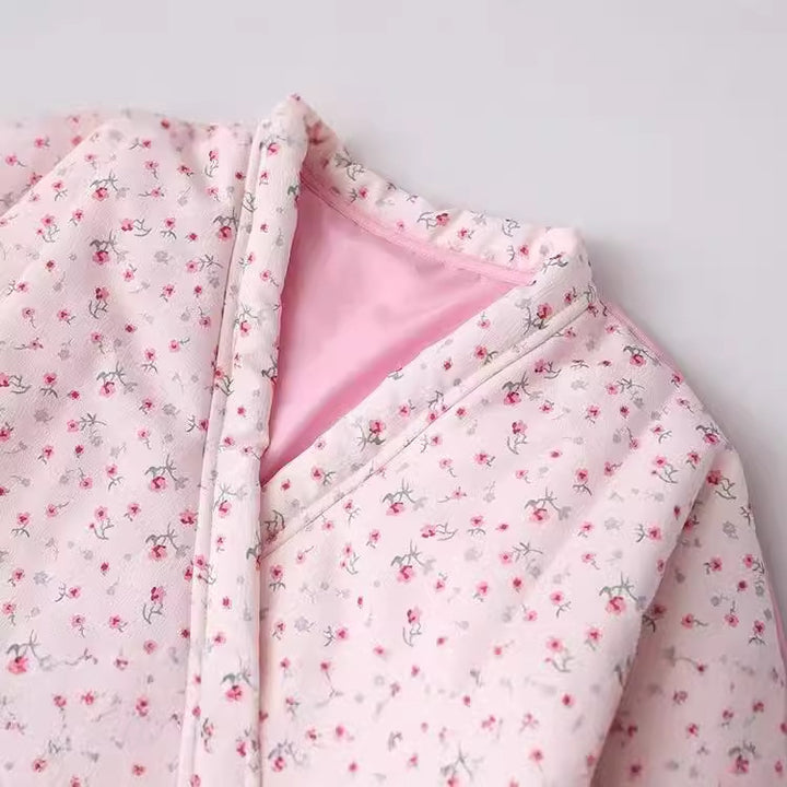 Damen nan leichte Wickeljacke im Kimono‑Stil mit zartem Blumenmuster und Taillenband Drune