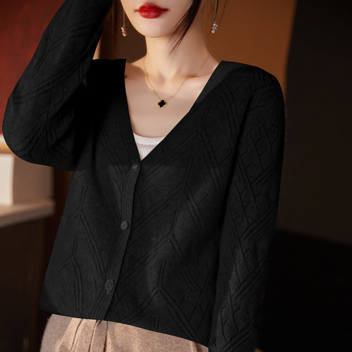Damen Leichter Ajourcardigan mit geometrischer Lochstruktur und kastiger Kurzform Drune