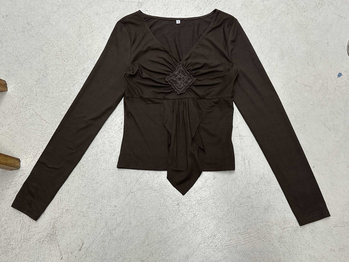 Damen nan figurbetontes Langarmshirt mit Drapé-Vorderteil und gehäkelter Mittelapplikation Drune