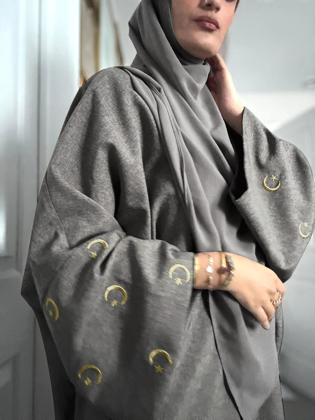 Damen elegante Kaftan-Jacke mit kunstvollen Stickereien Drune