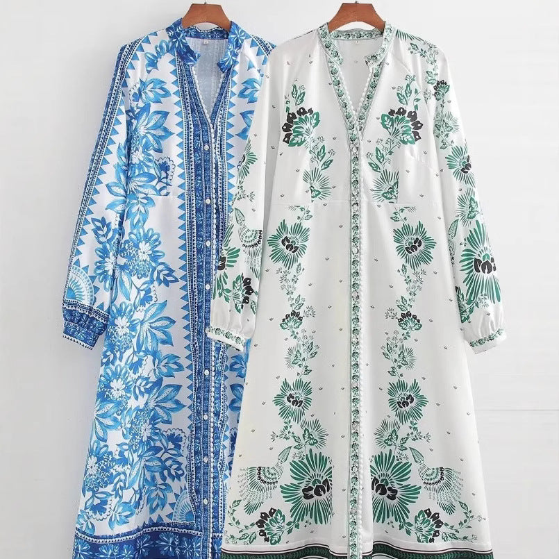 Damen 70+ langes Boho‑Maxikleid mit floralem Print, durchgehender Knopfleiste und gerafften Ärmelbündchen Drune