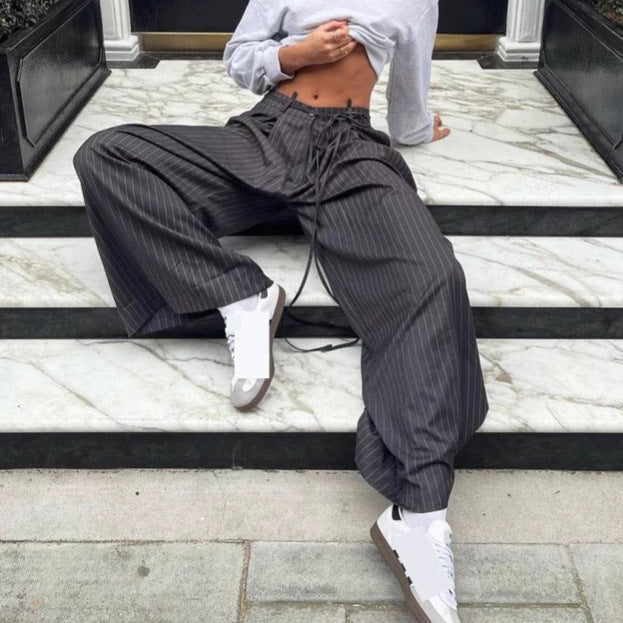 Damen Weitgeschnittene Pluderhose mit feinen Streifen Drune