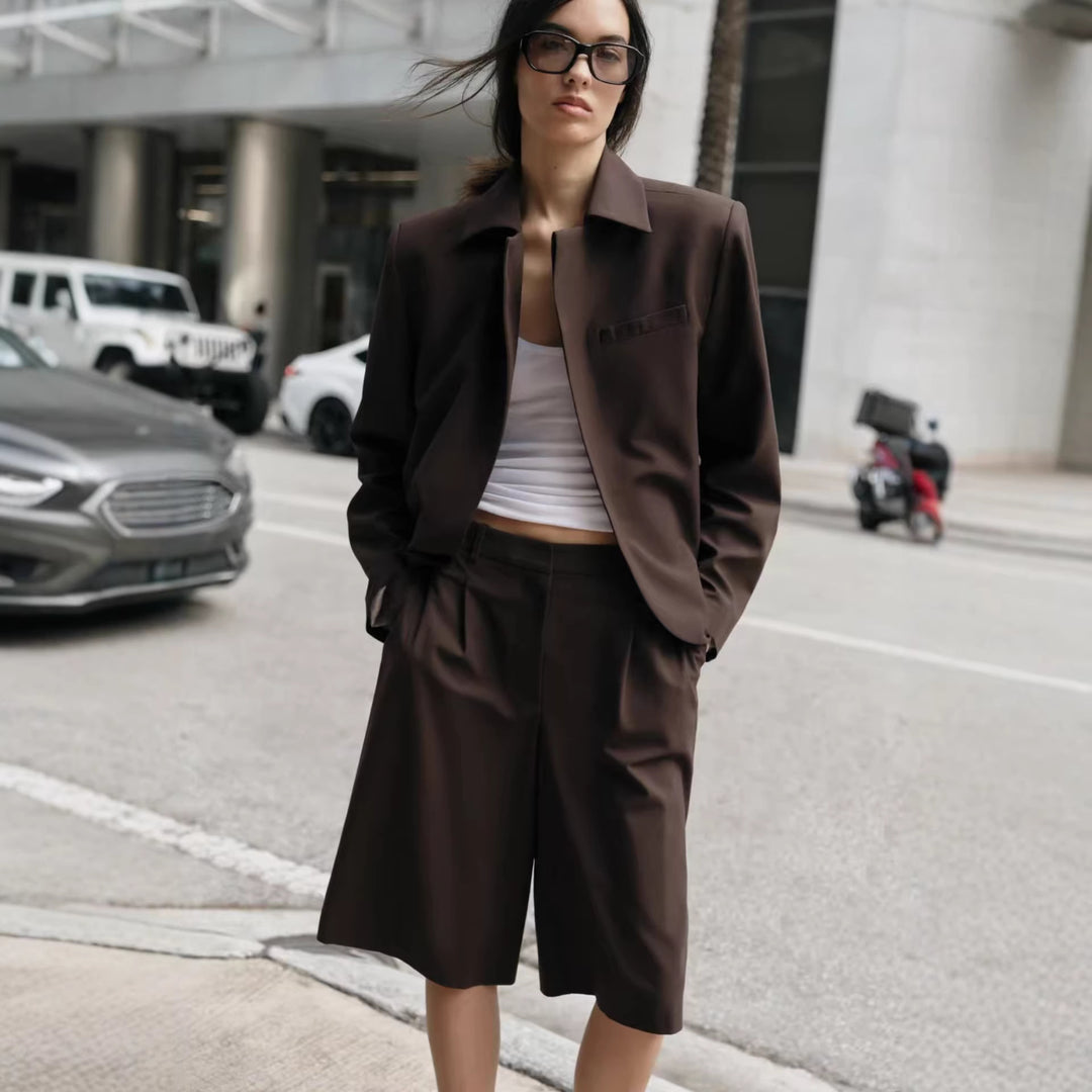 Damen Kurzer taillierter Blazer mit verdeckter Knopfleiste und geschwungenem Saum Drune