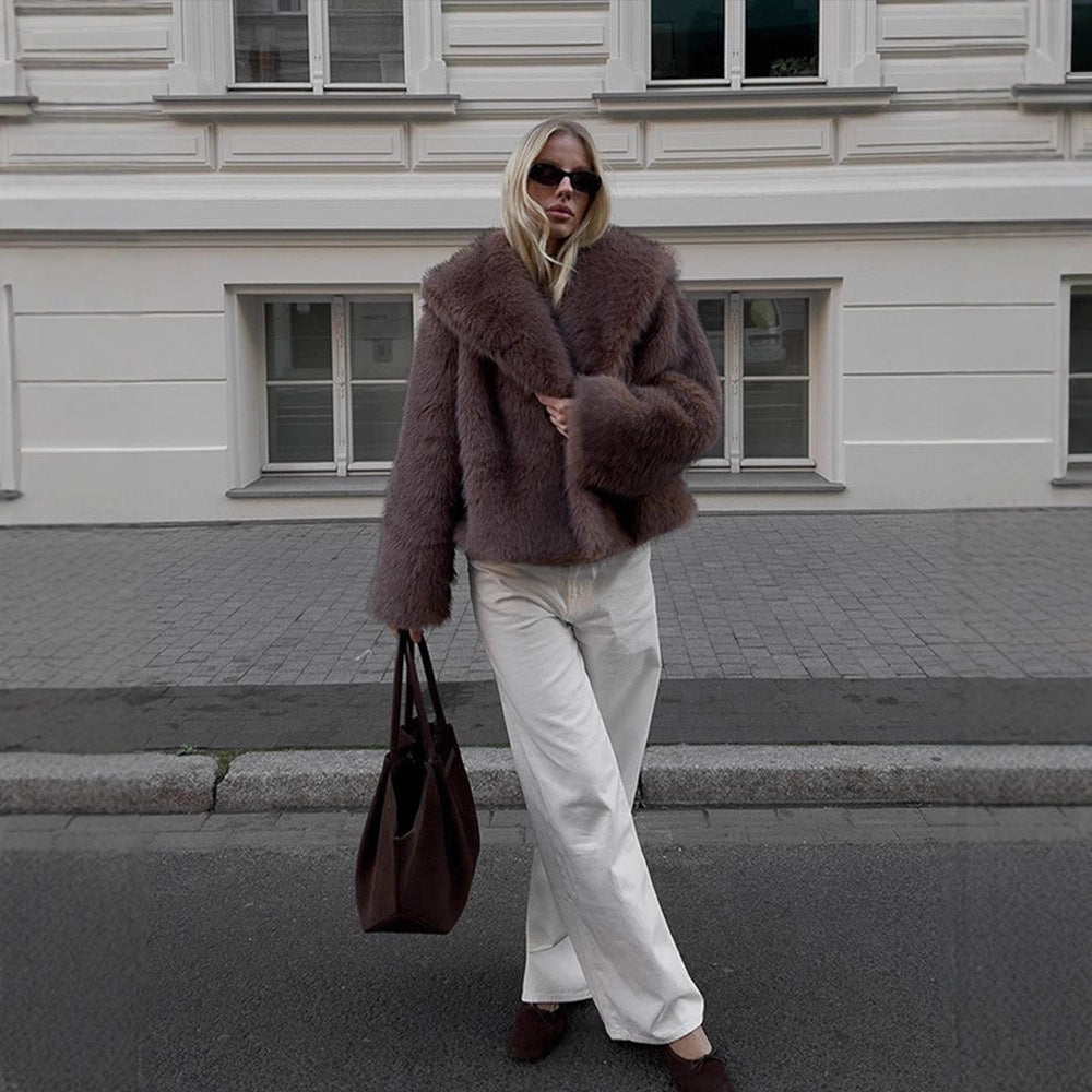 Damen Kurzjacke aus Kunstpelz im Boxy‑Schnitt mit voluminösem Schalkragen Drune