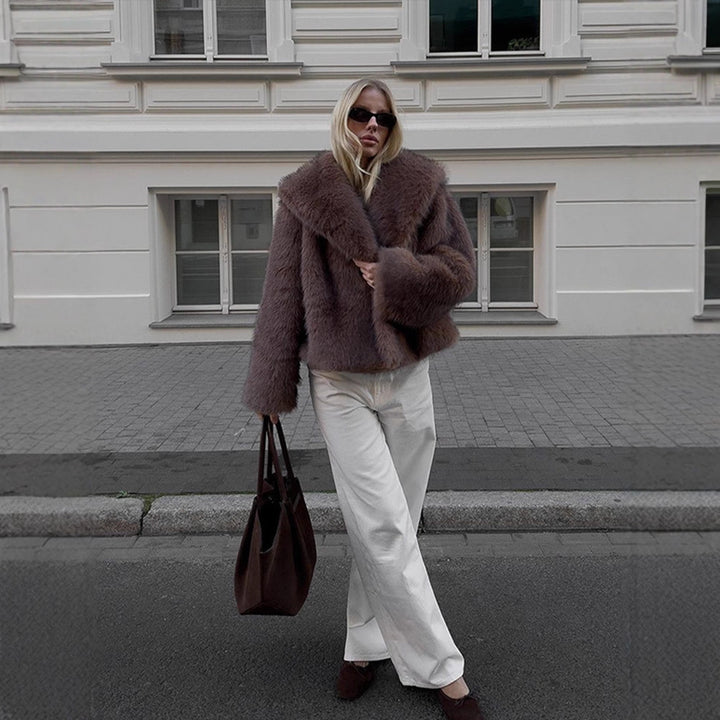 Damen Kurzjacke aus Kunstpelz im Boxy‑Schnitt mit voluminösem Schalkragen Drune