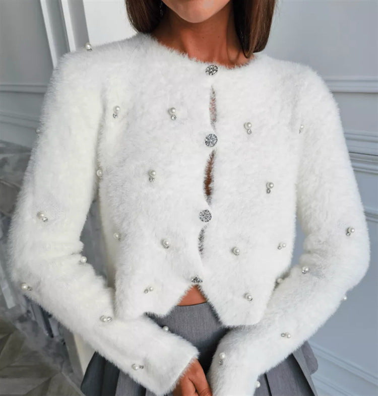 Damen Flauschiger kurzgeschnittener Perlen-Cardigan mit strassbesetzten Schmuckknöpfen Drune