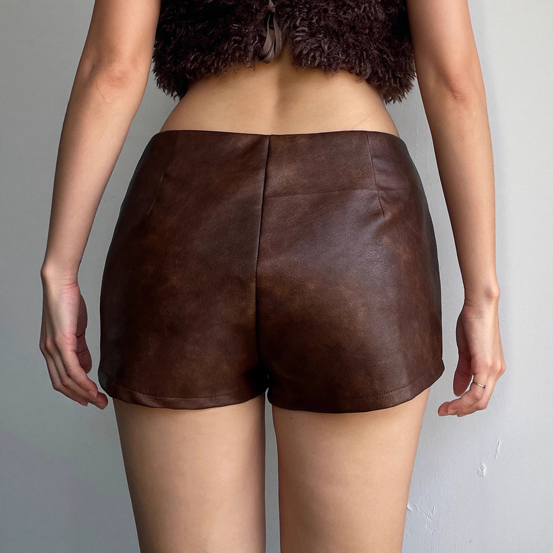 Damen Kunstleder-Shorts mit dekorativen Ösen Drune