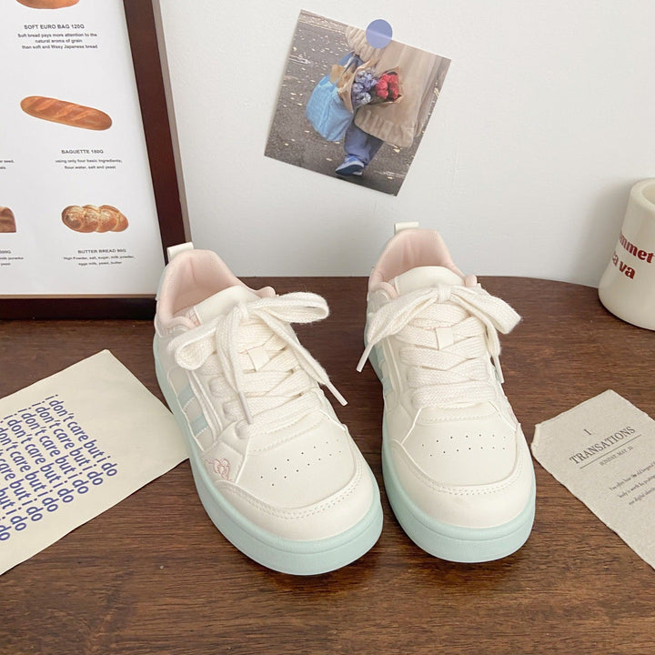 Damen Modische Sneaker mit verspielten Akzenten und rutschfester Sohle Drune